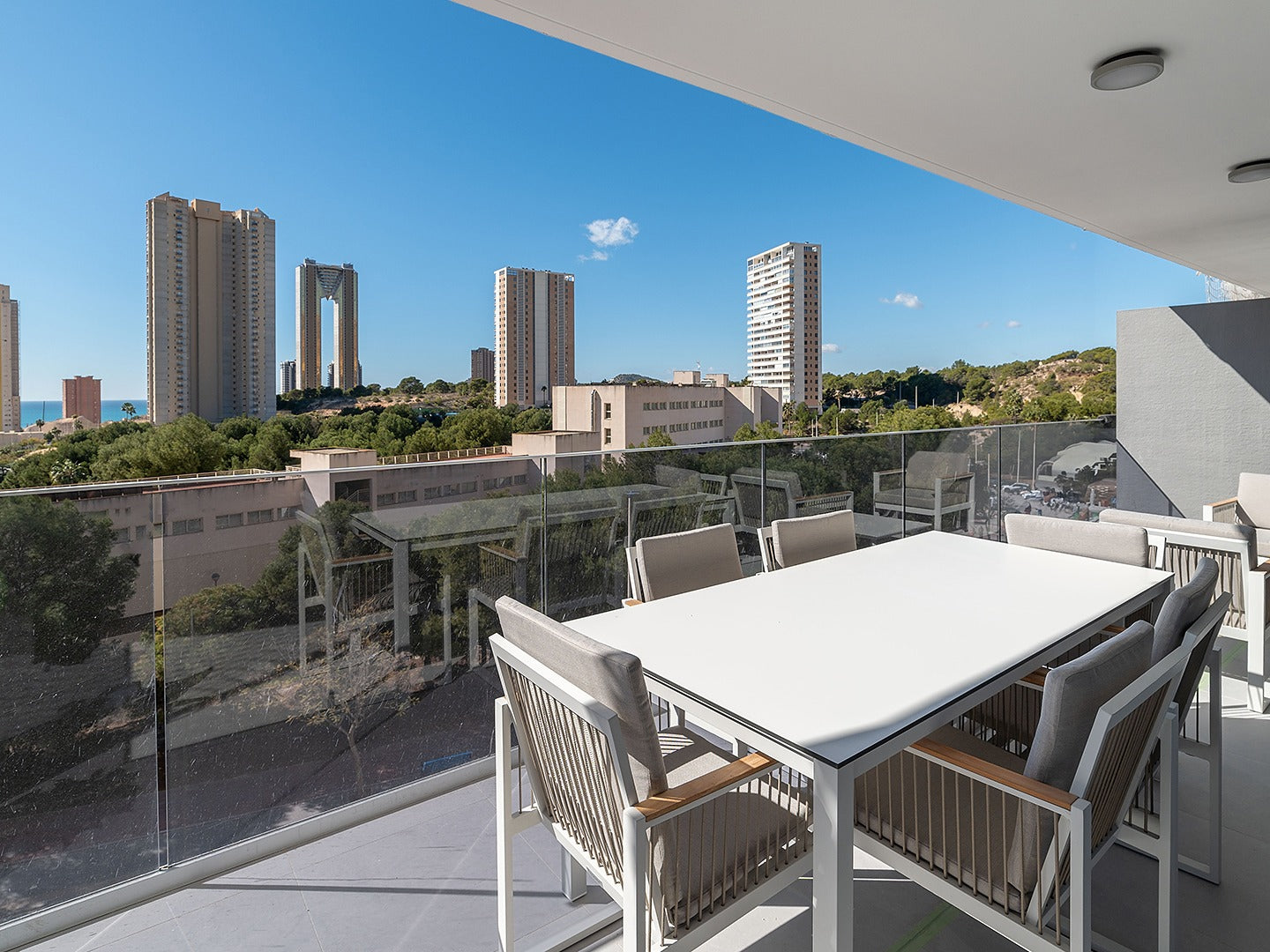 Španělský Benidorm: Apartmány se středomořským životním stylem a výhledem do přírody