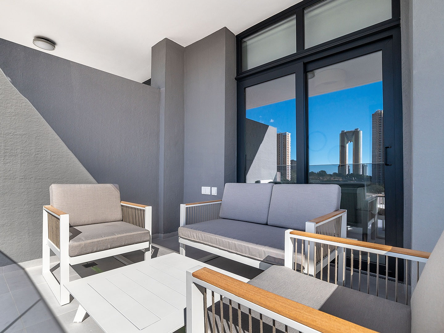 Španělský Benidorm: Apartmány se středomořským životním stylem a výhledem do přírody