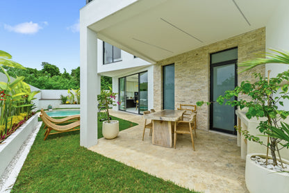 3pokojová Vila u pláže Pandawa – 3 patrová, Bali (Uluwatu)
